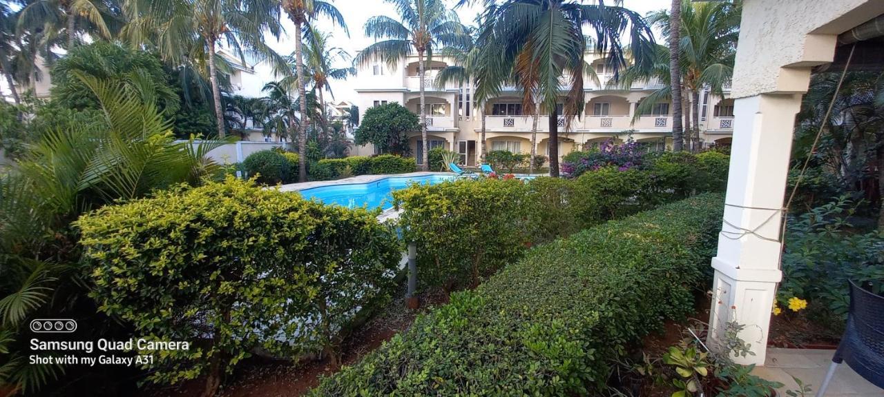 Opp Swimming Poll, Ground Floor, Flic En Flac Flic en Flac Exterior foto